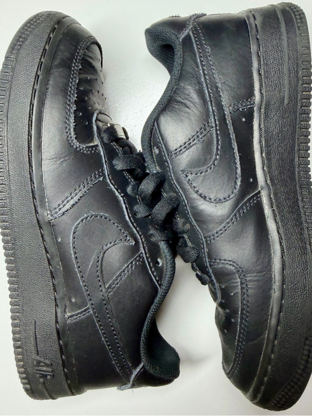 Nike‎ Air Force 1 Low Black – Boys’ 4Y – Leather